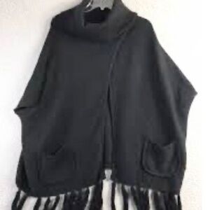 STEVE MADDEN‎ Women O/S Sweater Cape Turtleneck w/ Fringe Hem Gray